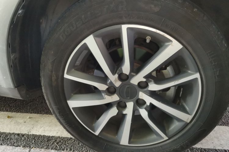 GEELY Emgrand 2020 car image #9