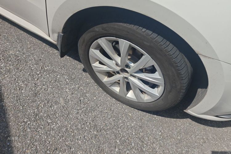 Volkswagen Lavida 2016 car image #9