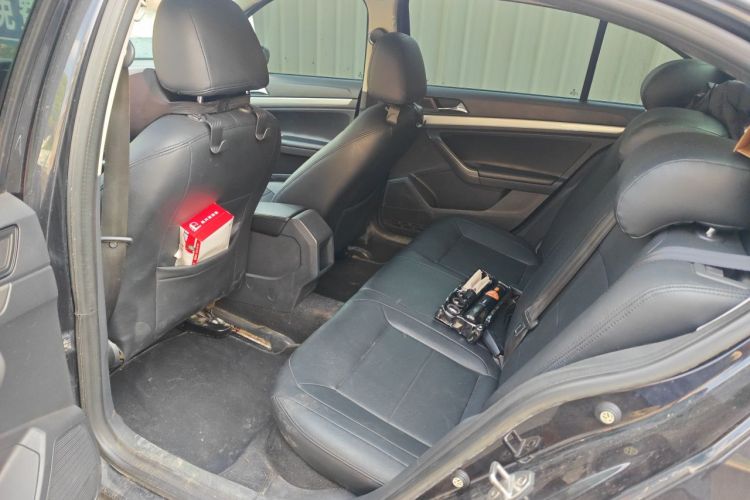 Volkswagen Lavida 2017 car image #10