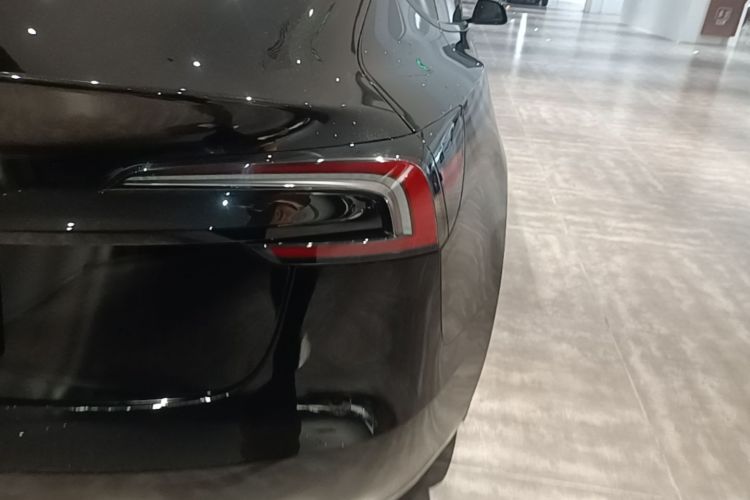 Tesla Model 3 2025 #8 Tesla Model 3 2025 car image #8