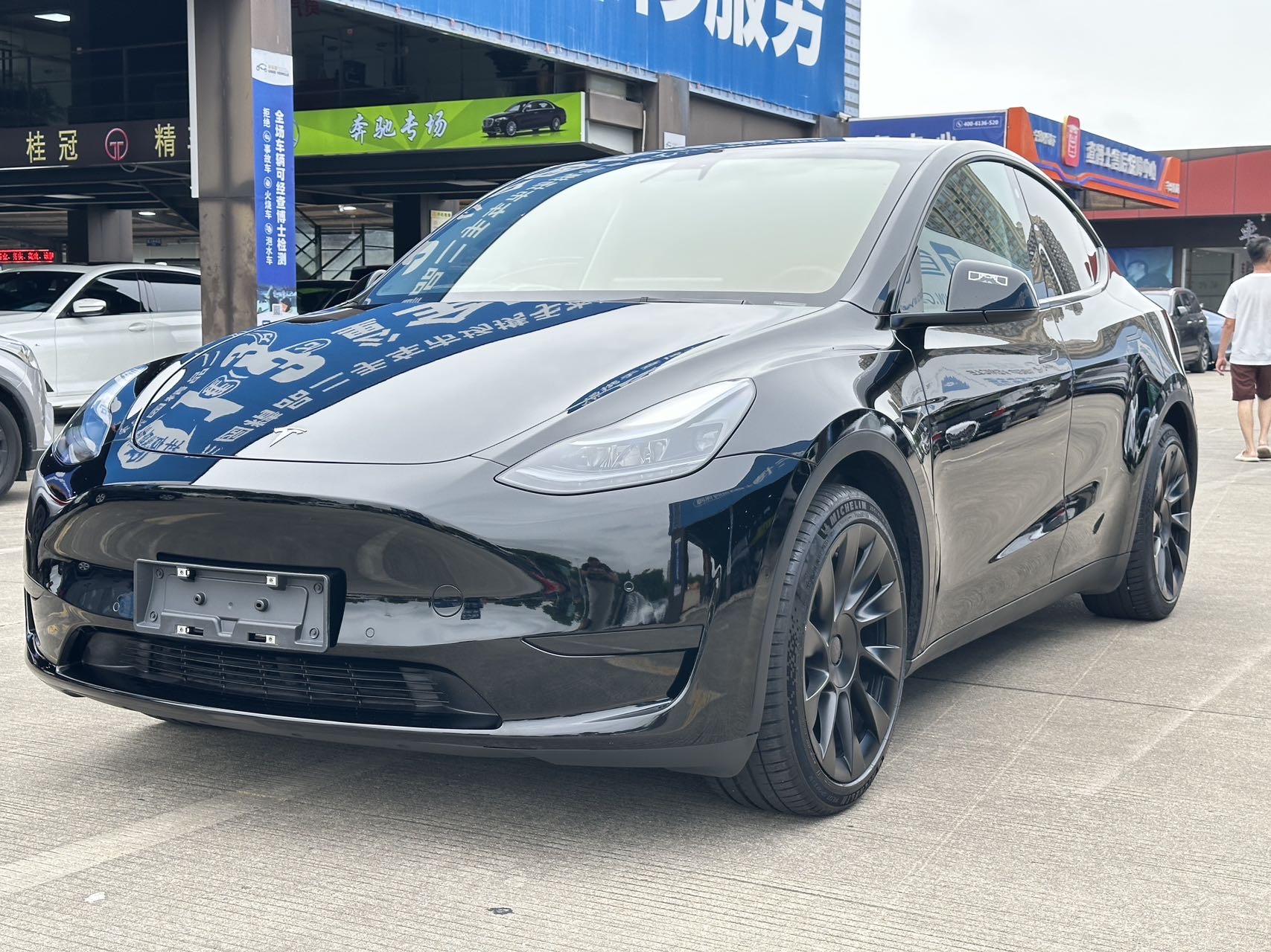Tesla Model Y 2023 Tesla Model Y 2023 car image