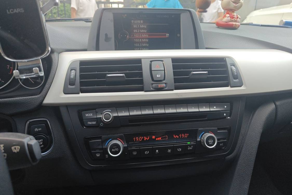 BMW 3 Series 2015 imagen de coche #28