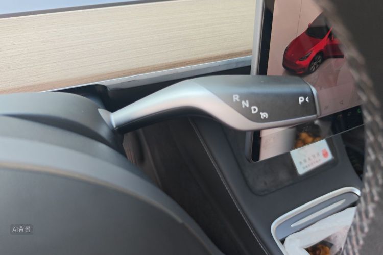 Tesla Model Y 2023 #16 Tesla Model Y 2023 car image #16