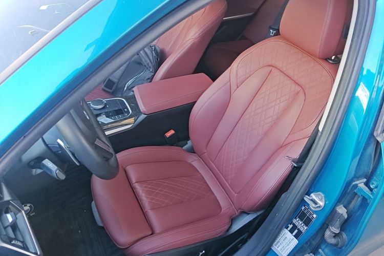 BMW 3 Series 2023 car image #15