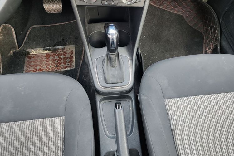 Volkswagen Polo 2019 #14 Volkswagen Polo 2019 car image #14