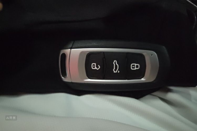 GEELY Emgrand GS 2017 car image #10