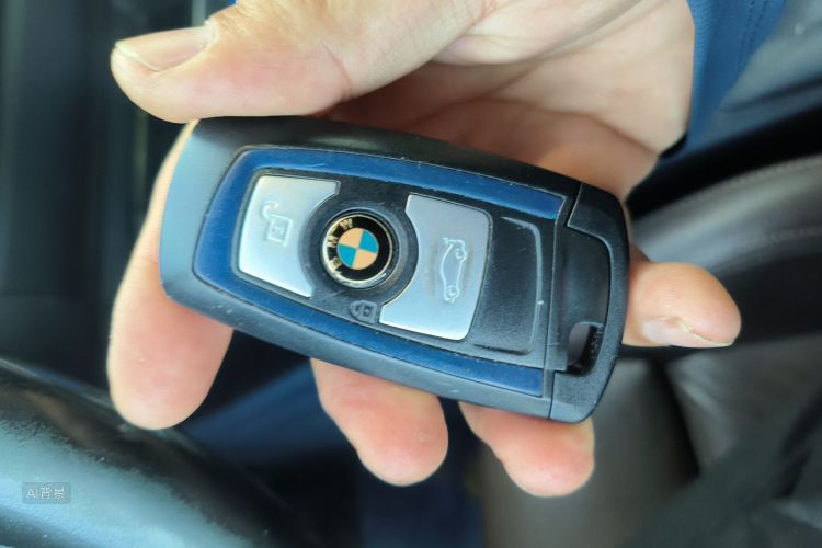 BMW 3 Series 2019 #10 BMW 3 Series 2019 car image #10