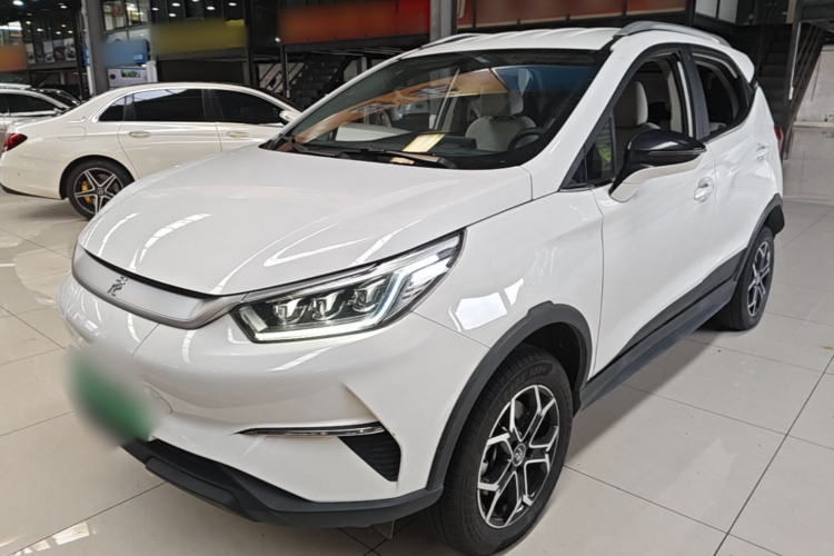 BYD Yuan Pro 2023 #2 BYD Yuan Pro 2023 car image #2