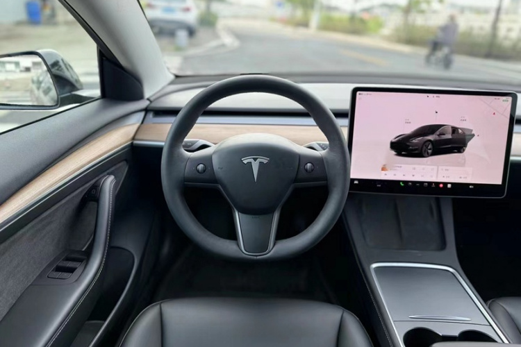 Tesla Model 3 2023 #14 Tesla Model 3 2023 car image #14