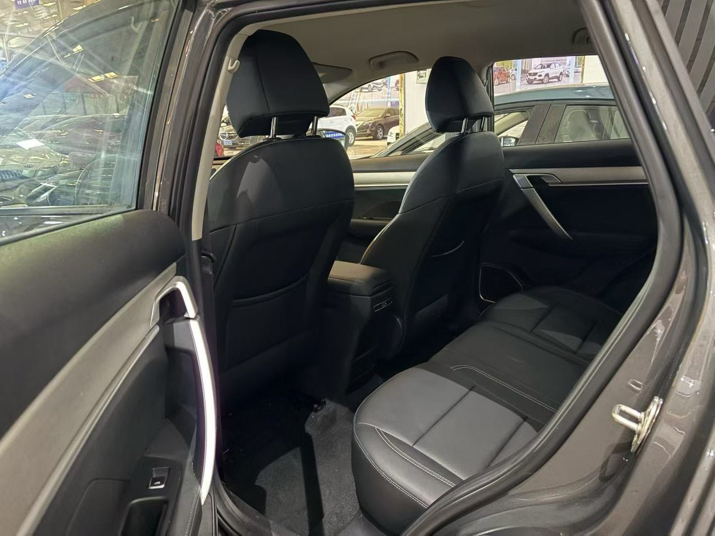 GEELY Coolray 2025 #6 GEELY Coolray 2025 car image #6