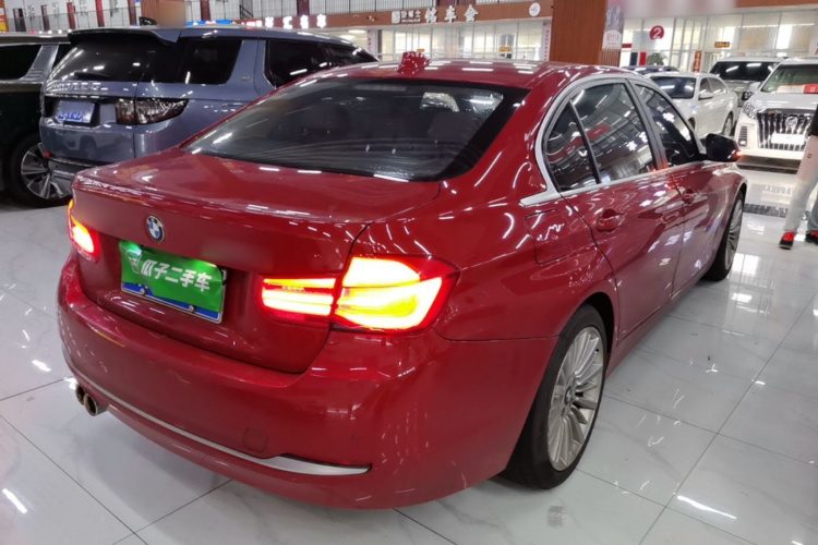 BMW 3 Series 2018 car image #7