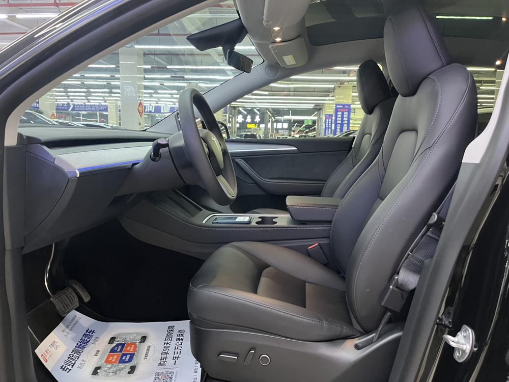 Tesla Model Y 2024 #15 Tesla Model Y 2024 car image #15