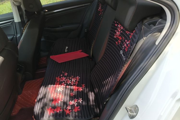 Volkswagen Bora 2020 immagine di auto #17