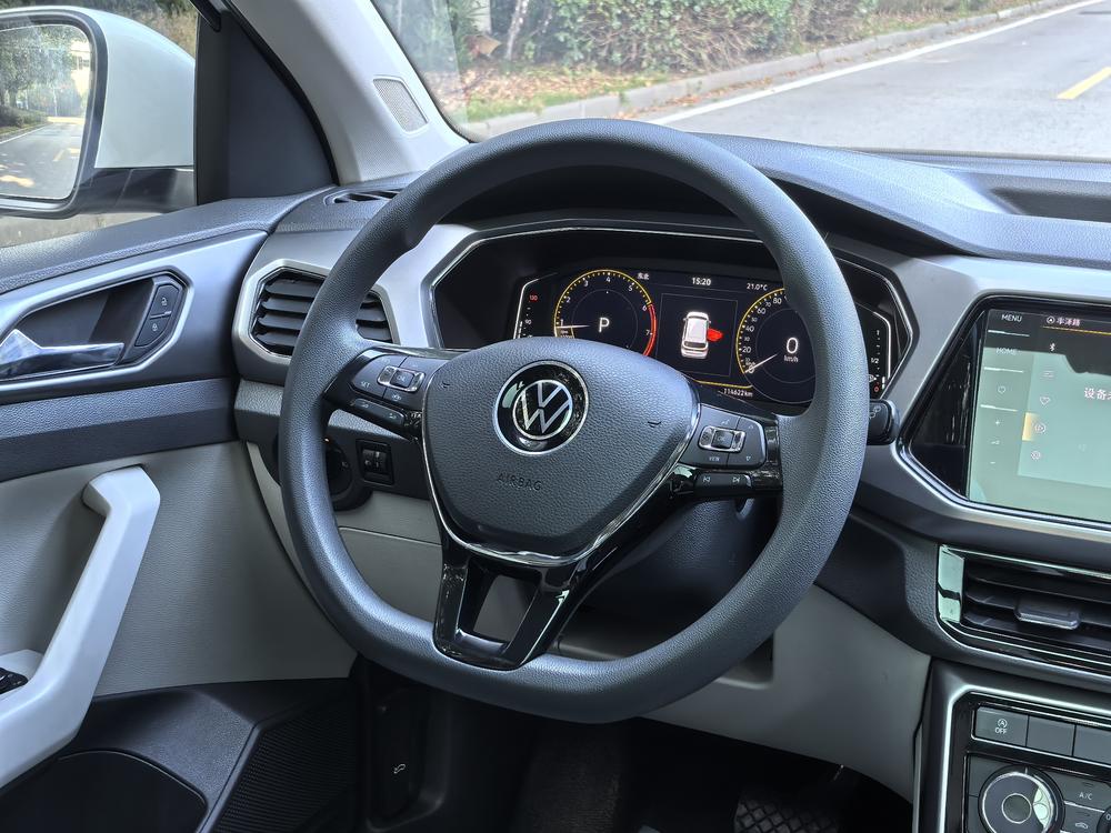 Volkswagen T-Cross 2023 #13 Volkswagen T-Cross 2023 car image #13