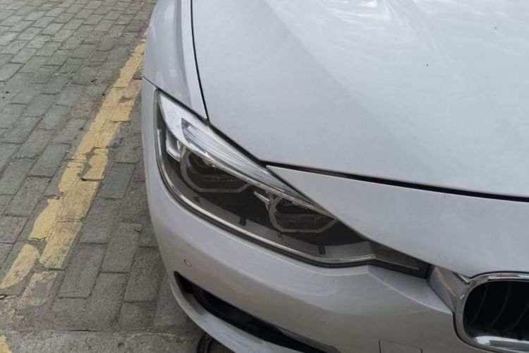 BMW 3 Series 2017 car image #8