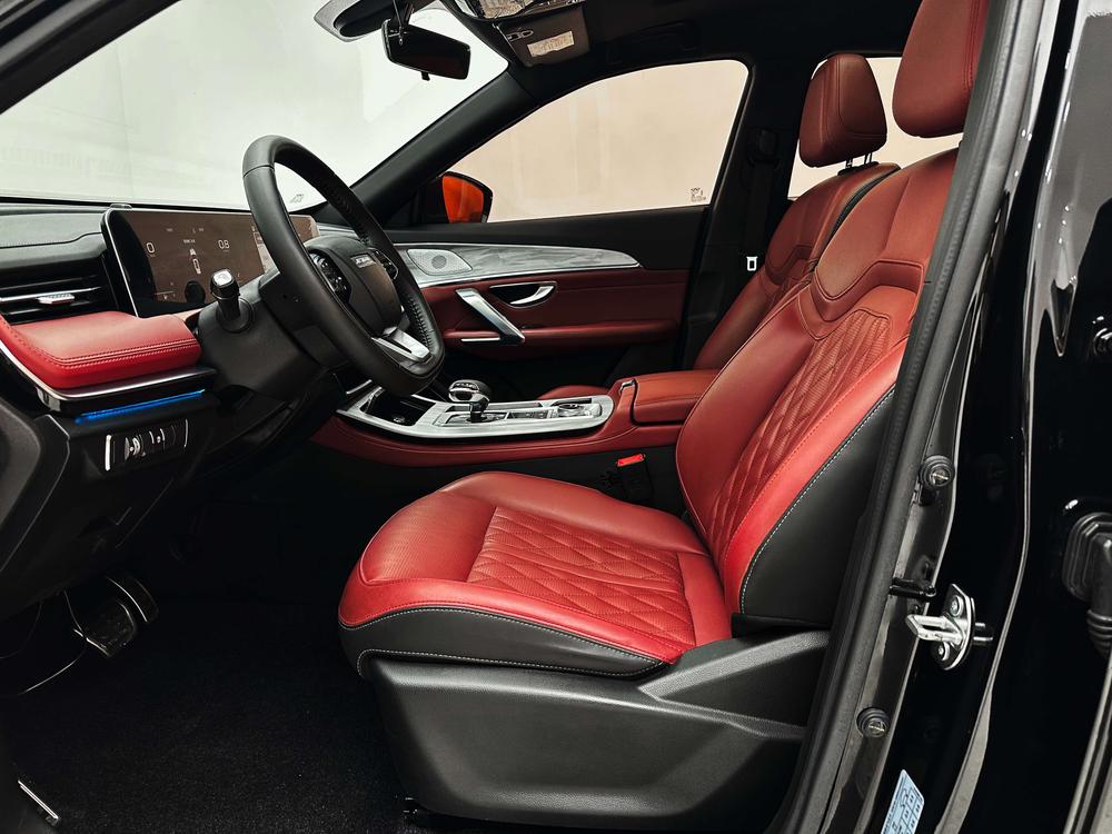 Jetour X70 PLUS 2023 car image #20