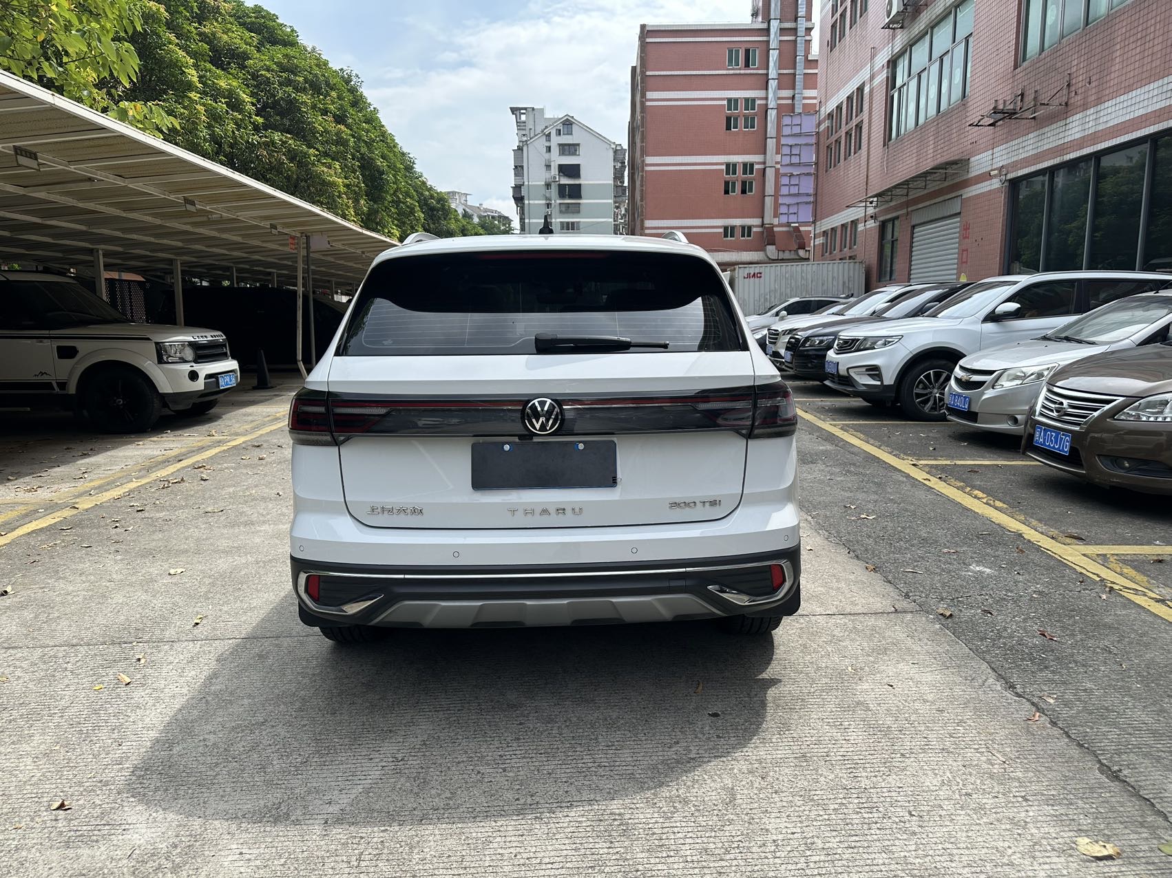Volkswagen Tharu 2023 car image #8