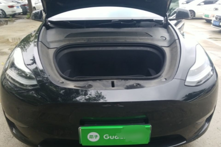 Tesla Model Y 2021 #20 Tesla Model Y 2021 car image #20