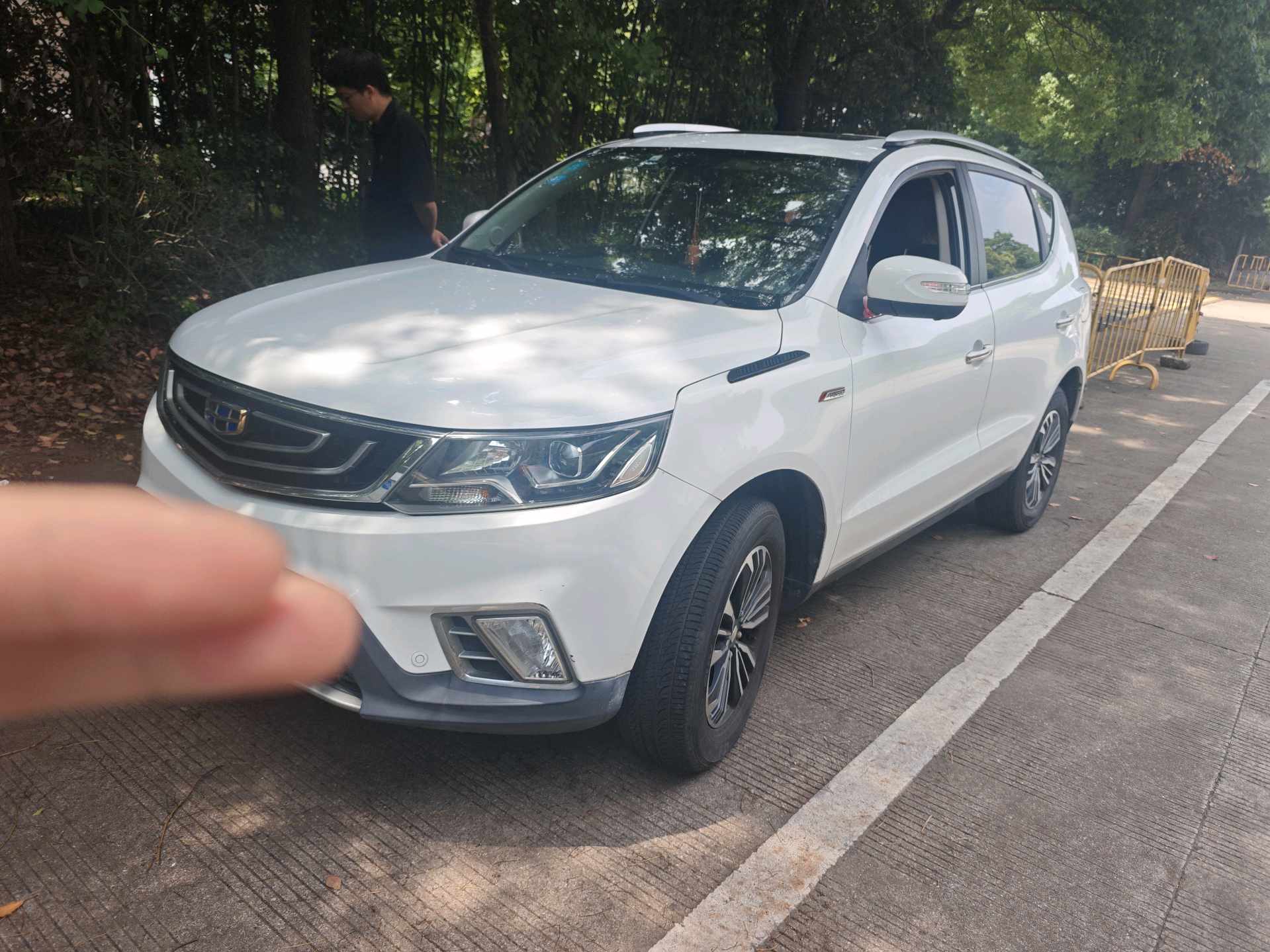 GEELY Vision X6 2017 car image 