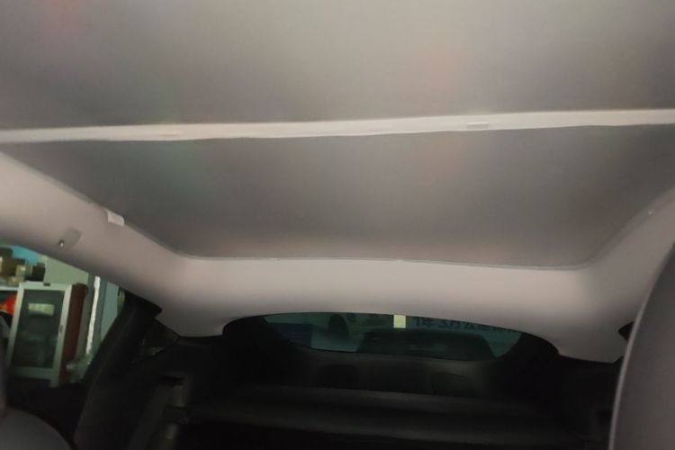 Tesla Model Y 2022 #18 Tesla Model Y 2022 car image #18