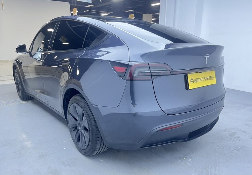 Tesla Model Y 2024 car image #7