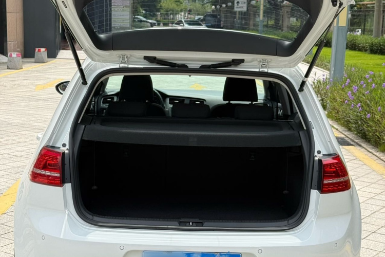 Volkswagen Golf 2015 car image #8