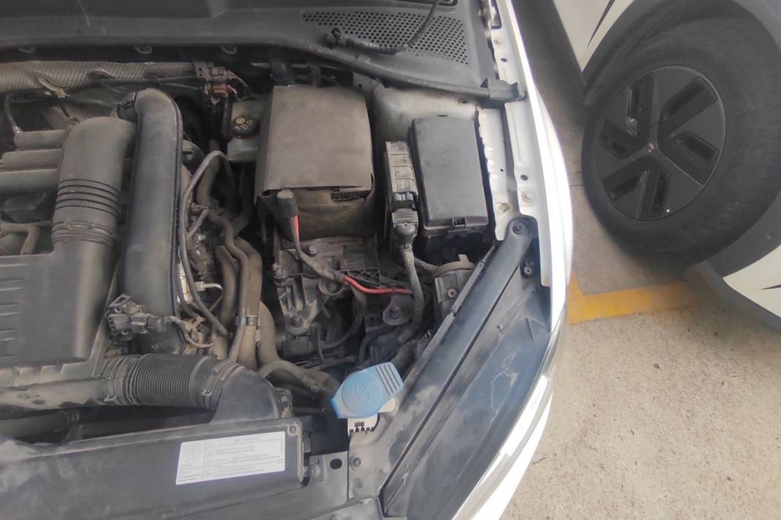 Volkswagen Golf 2015 car image #12