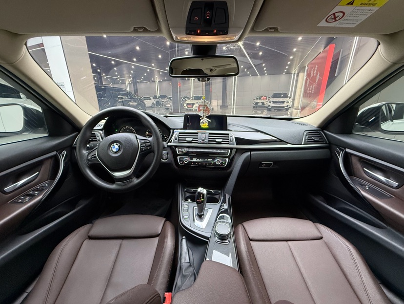 BMW 3 Series 2018 #9 BMW 3 Series 2018 car image #9