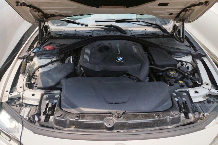 BMW 3 Series 2017 #22 BMW 3 Series 2017 car image #22