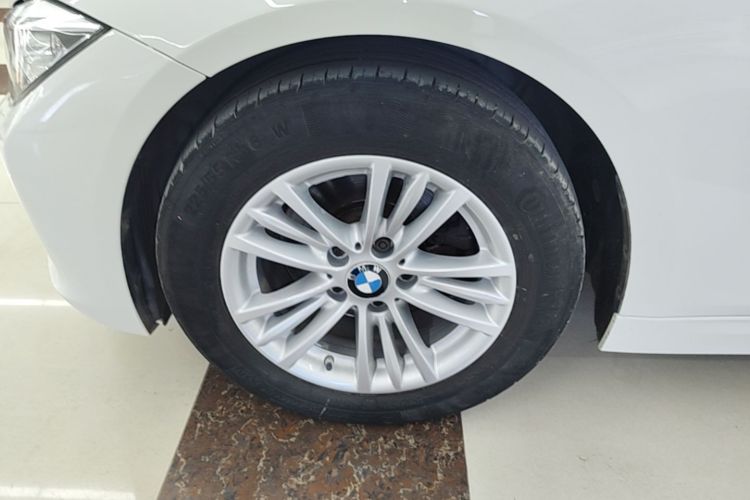 BMW 3 Series 2015 #9 BMW 3 Series 2015 car image #9