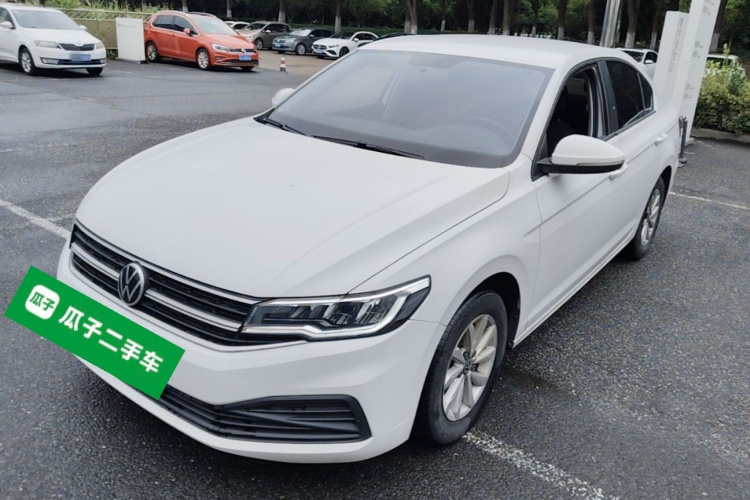 Volkswagen Bora 2022 car image #2
