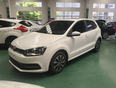Volkswagen Polo 2018 car image 