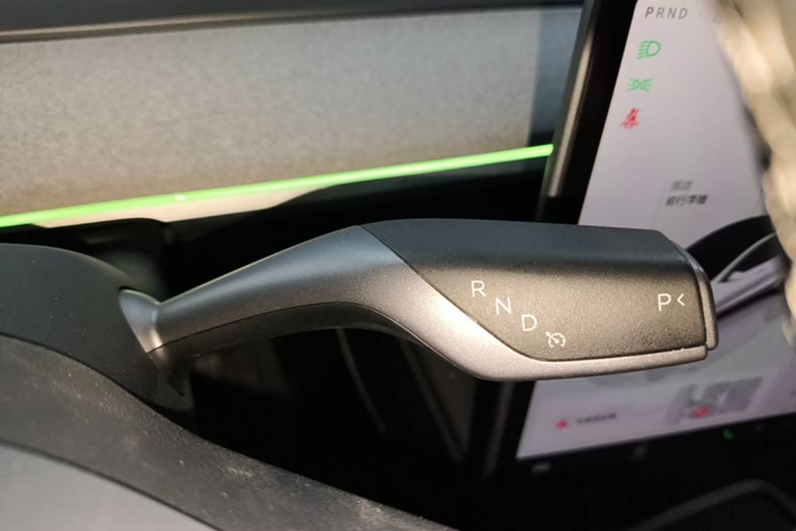 Tesla Model Y 2024 #15 Tesla Model Y 2024 imagen de coche #15