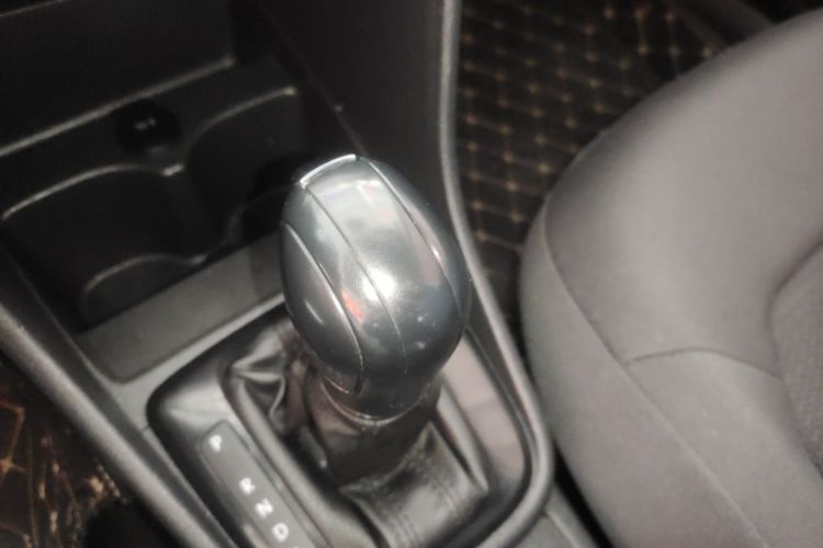 Volkswagen Santana 2016 car image #14