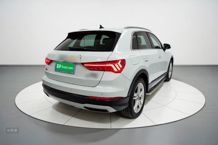 Audi Q3 2020 car image #7