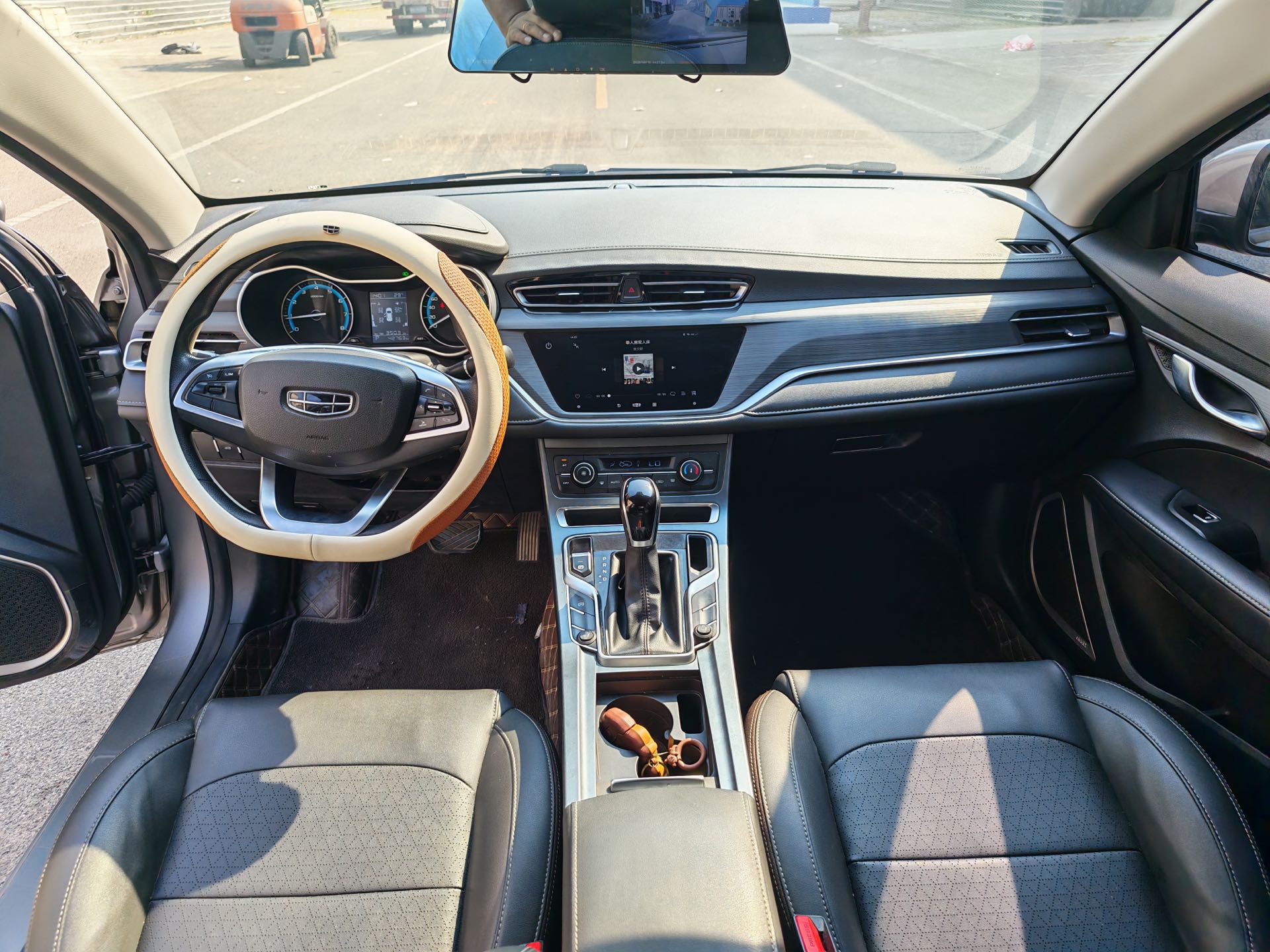 GEELY Emgrand 2021 #7 GEELY Emgrand 2021 car image #7