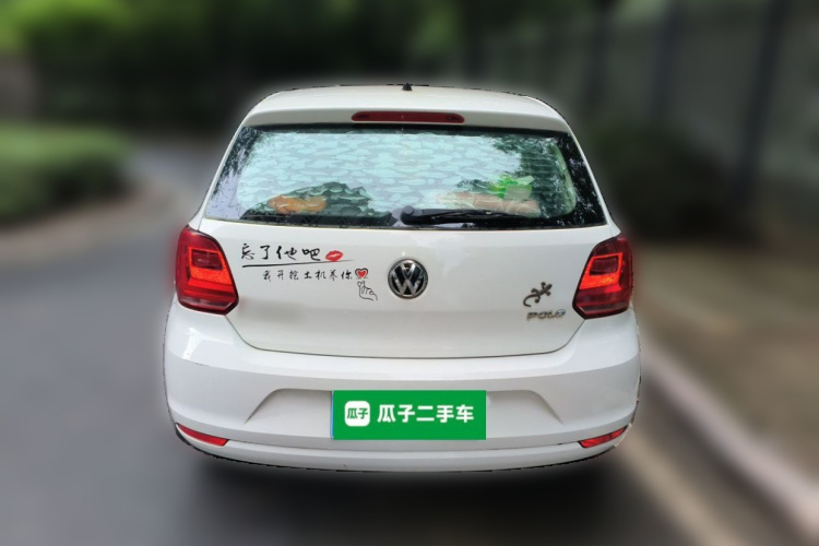 Volkswagen Polo 2015 car image #4