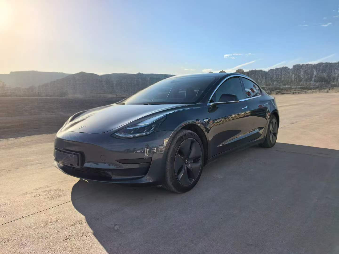 Tesla Model 3 2020 Tesla Model 3 2020 immagine di auto
