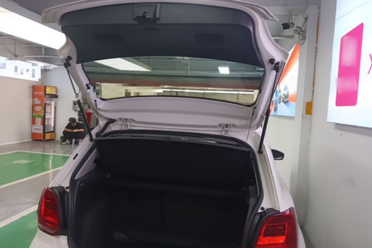 Volkswagen Polo 2017 #19 Volkswagen Polo 2017 car image #19