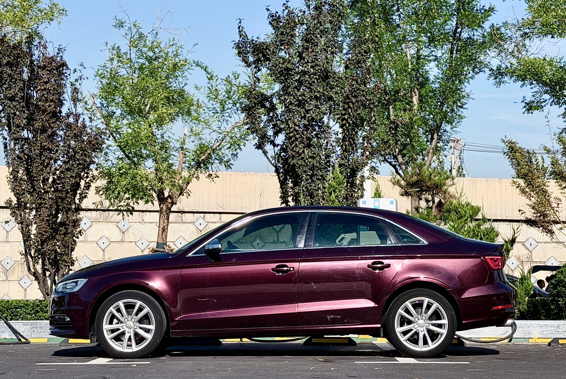 2015 car image #3