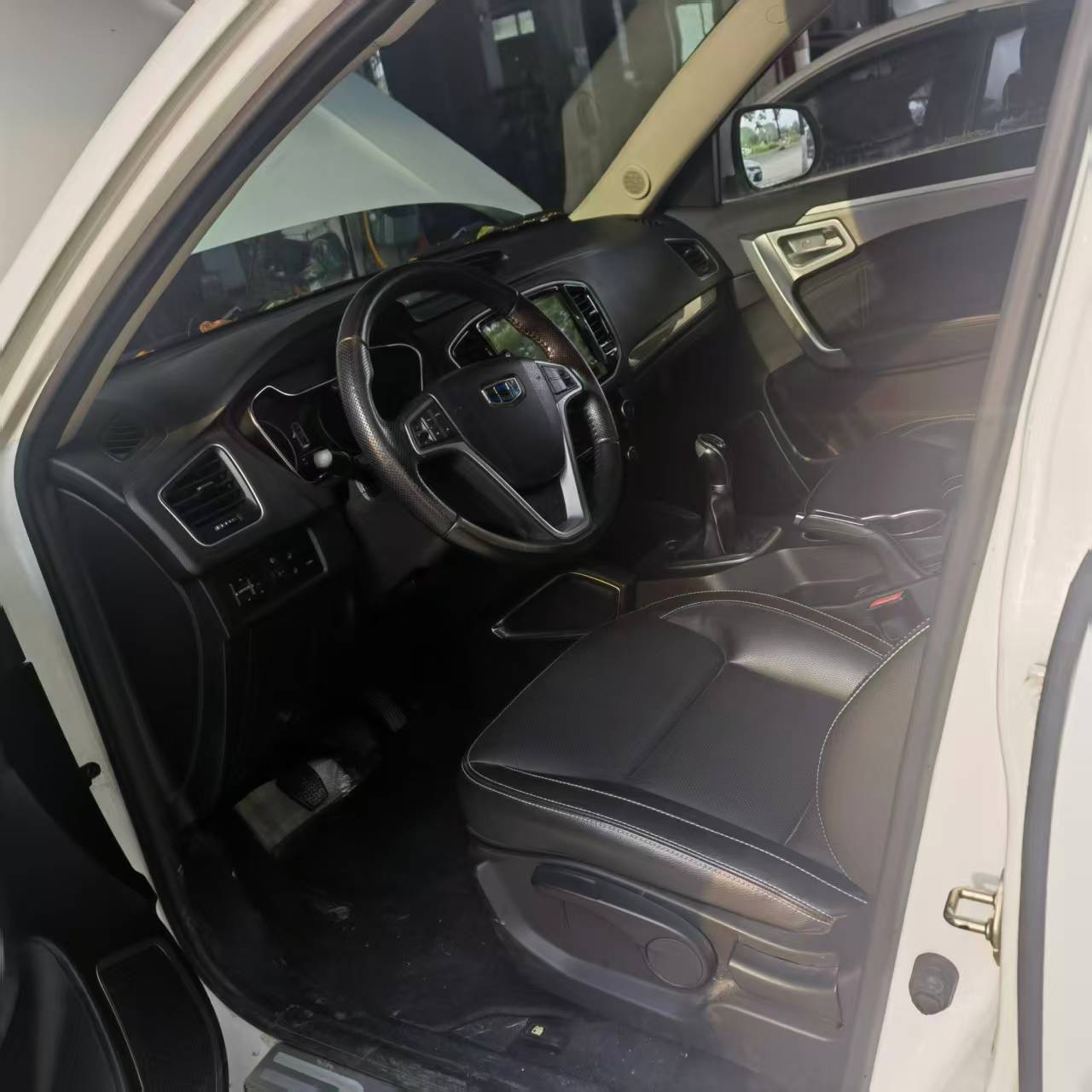 GEELY Vision X6 2017 imagem de carro #4