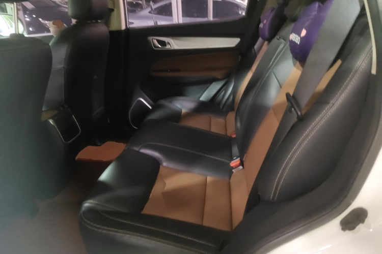 GEELY Vision X6 2019 imagen de coche #15