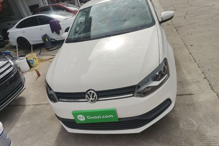 Volkswagen Polo 2018 car image #3