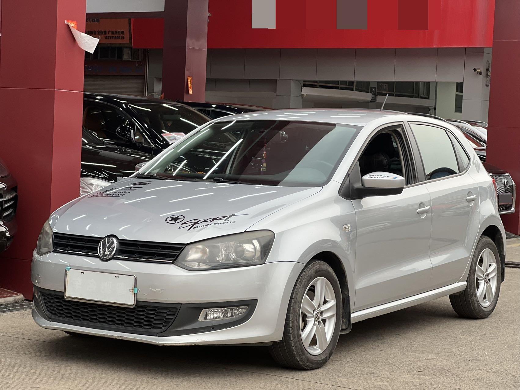 Volkswagen Polo 2011 Volkswagen Polo 2011 car image