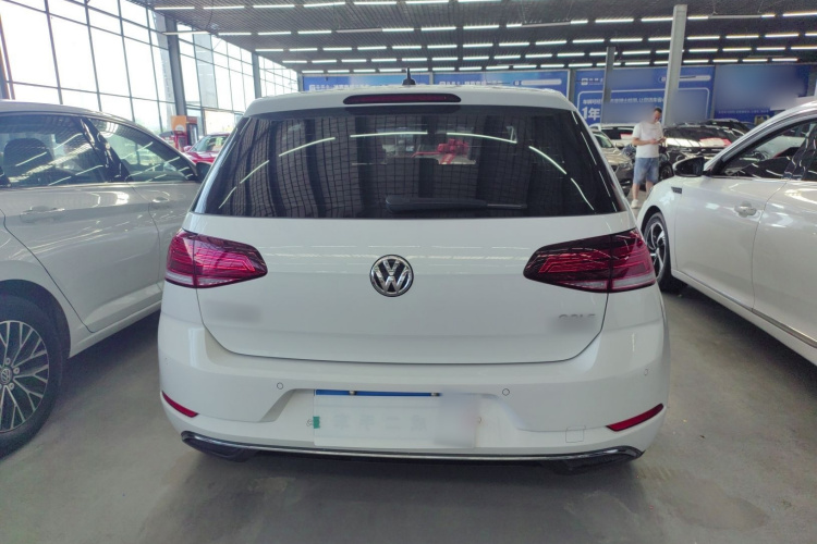Volkswagen Golf 2020 #6 Volkswagen Golf 2020 car image #6