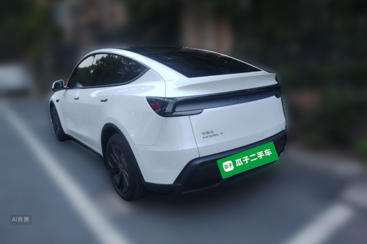 Tesla Model Y 2026 #5 Tesla Model Y 2026 car image #5