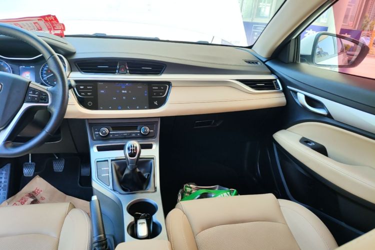 GEELY Emgrand 2018 #13 GEELY Emgrand 2018 car image #13