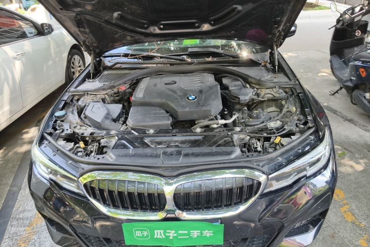 BMW 3 Series 2021 car image #22
