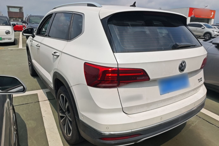 Volkswagen Tharu 2019 car image #5