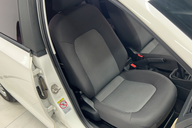 Volkswagen Santana 2018 #20 Volkswagen Santana 2018 car image #20